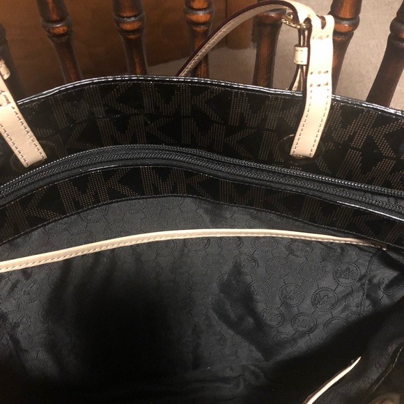 Michael Kors Digital Tote - Picture 3 of 3